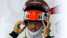 Обрат - Бътън остава в Макларън и през 2016-а