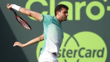 Вдъхновен Гришо прегази Весели и е на 1/2-финал в Истанбул