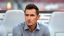 Клозе ще работи за Байерн в Азия