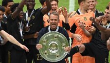 ОФИЦИАЛНО: Ханзи Флик поема Германия