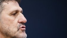 Нов скандал в ЦСКА: Фичо оплю &bdquo;пощенския гълъб&ldquo;