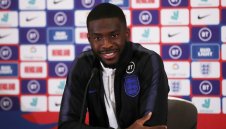 Защо бащата на сензацията Томори му крещеше по телефона