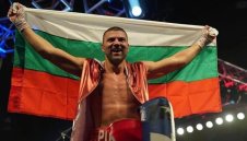 Малката Кобра в акция: Тервел Пулев смаза от бой германец