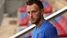 От Барса засилват Ракитич към ПСЖ или Ювентус