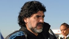 Марадона сравни аржентинските национали с диви котки