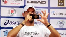 Грандиозно шоу! Над 10 000 чакат Гришо на финал + ВИДЕО