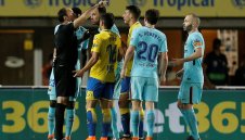 Каталунски мъченици и ларва със свирка в уста