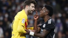 Кой ще пази Вини? Шави е на тръни заради слабака Пике