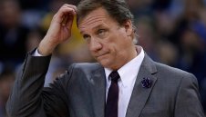 НБА загуби Флип Сондърс