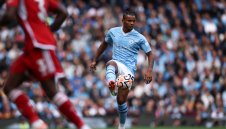 Основен играч на Гуардиола изгоря за дербито с Юнайтед