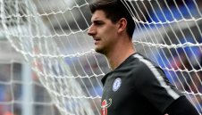 Челси глоби непокорния Куртоа с 200 000 паунда