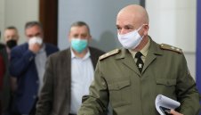 Заразените с COVID-19 в България станаха 894