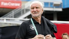 Германия ще се вдигне и ще бие шута на Парагвай