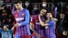 Барса преби Осасуна и се закани на Реал Мадрид + ВИДЕО