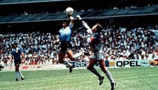 Съдията Богдан Дочев проплака: Марадона е недостоен човек!