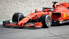 Фетел е много близо до наказание от един старт