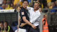 Марио Гомес остава в глутницата