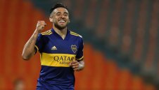 Потресаващо: Футболист прегази бившата си съпруга и избяга