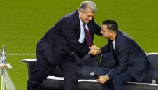 Сватба или брадва? Лапорта разкри какво ще прави с Шави!