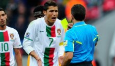 Роналдо иска повече защита от реферите на световното