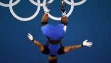 Божидар Андреев за отказването: Ще реша след сватбата!