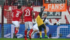 Надеждата на Арсенал се изпари! Нойер е готов за игра