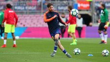 Шефът на аржентинския футбол иска Меси да играе по-малко за Барса