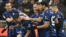 Интер ще играе в 16,00 в неделя пред публика за първи път от 5 г.