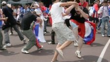 Аустрелиън Оупън почна с бой между фенове