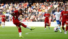 Ненужен в Ливърпул поема по посока Лондон