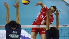 Матей Казийски започна с победа в Япония