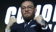 ММА звездата Конър Магрегър го закъса много здраво, погнаха го за расизъм