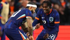 Лалетата разцъфнаха с 4 гола след почивката срещу Канада