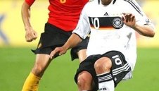 Льов: Подолски не е мързелив