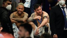 Свободен агент: Меси няма да тренира с Барса