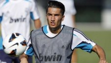 Пращат Нури Шахин под наем в Англия