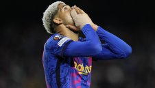 ОФИЦИАЛНО: Барса "върза" уругваец до 2026 година