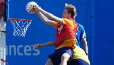 Ман Юнайтед с последна оферта за Френки де Йонг