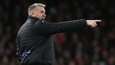 Бившият бос на Астън Вила е фаворит за Норич