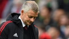 Играчи и легенди на Ман Юнайтед тъжат за натирения Оле