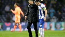 Треньорът на Порто: Трудно е да вдигнеш играчите след третия шамар