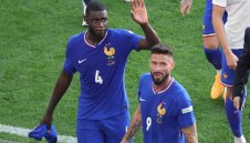 Страхува ли се? Френски национал изчетка Лукаку