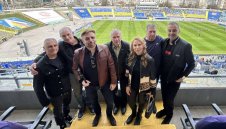 Звездни ветерани пак гледаха мач на Левски от ложата на спонсора