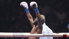 Крауфорд пренаписа историята! Американецът стана абсолютен световен шампион