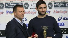 Учителят срещу ученика