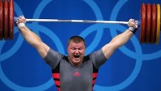 Харизваме петима щангисти в Азербайджан