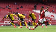 Без милост: Арсенал изхвърли Уотфорд от елита