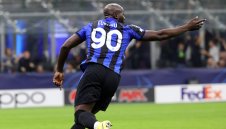 Лукаку тренира на Коледа