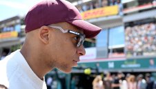 Мбапе и Чуамени се присъединиха към Франция 