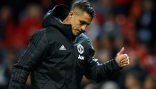 Юнайтед вади разочарованието Алексис на сергията след края на сезона